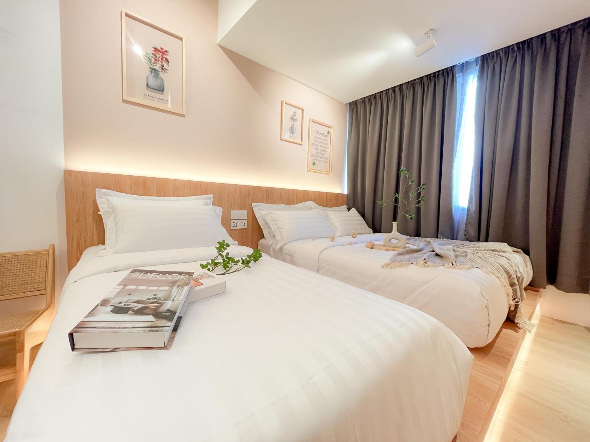 Sleep Box Penang Hotel George Town Exterior photo